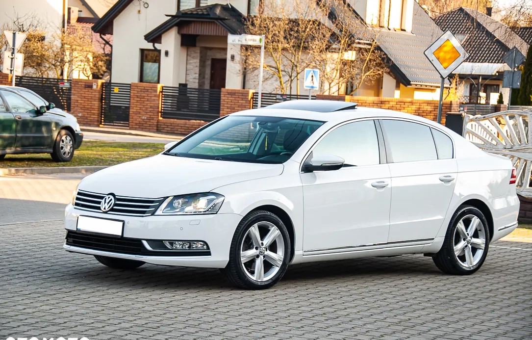Volkswagen Passat cena 41900 przebieg: 225000, rok produkcji 2013 z Wyszków małe 742